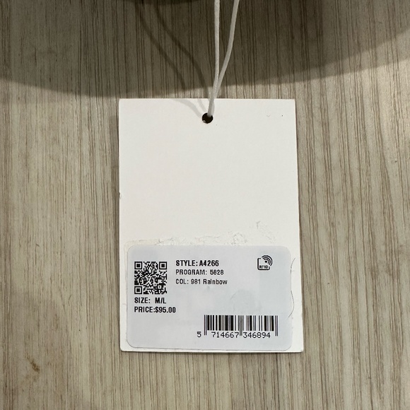 GANNI Iridescent Quilted Recycled Tech Bucket Hat NWT - Picture 6 of 7